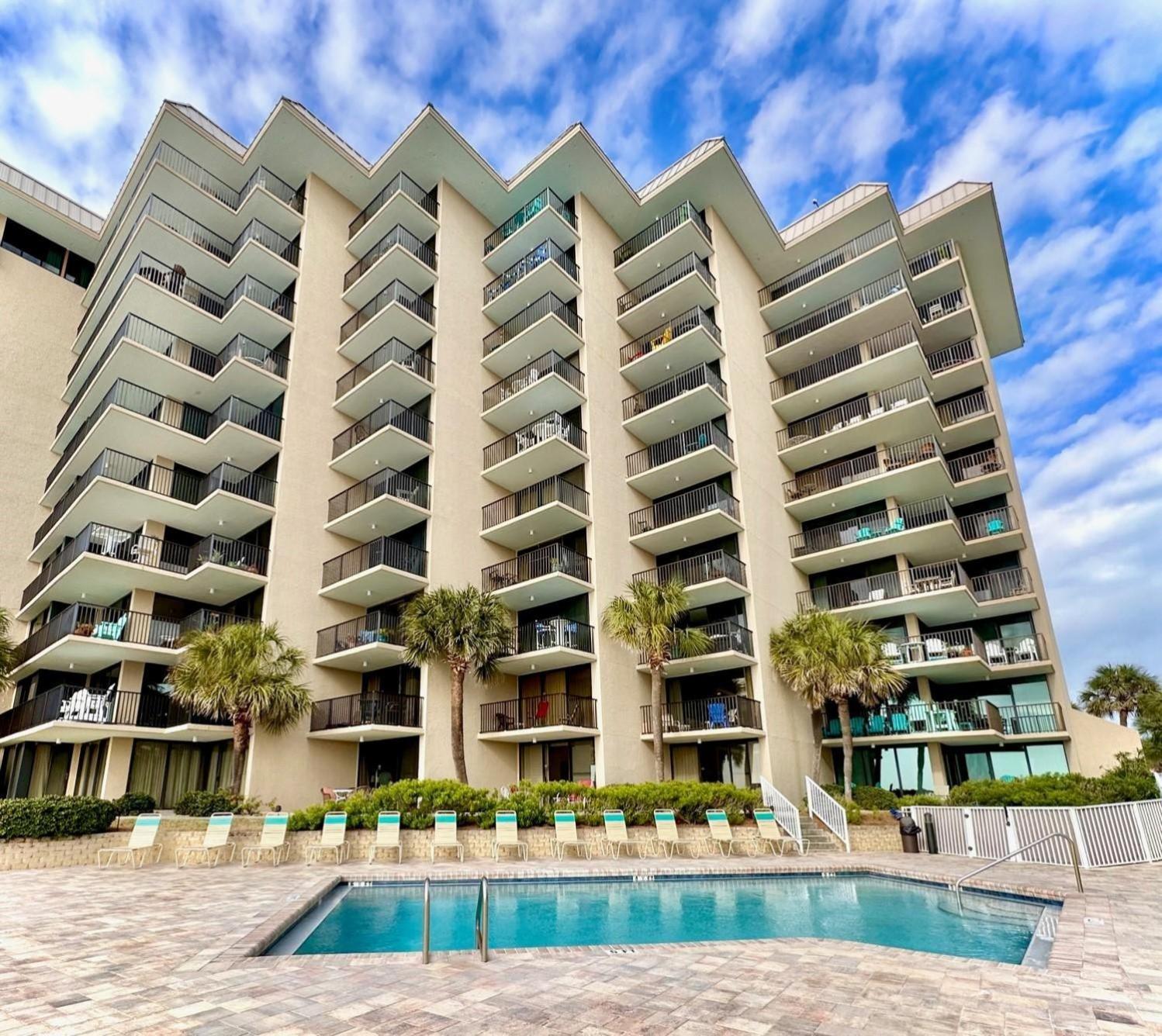 Pelican Walk 103